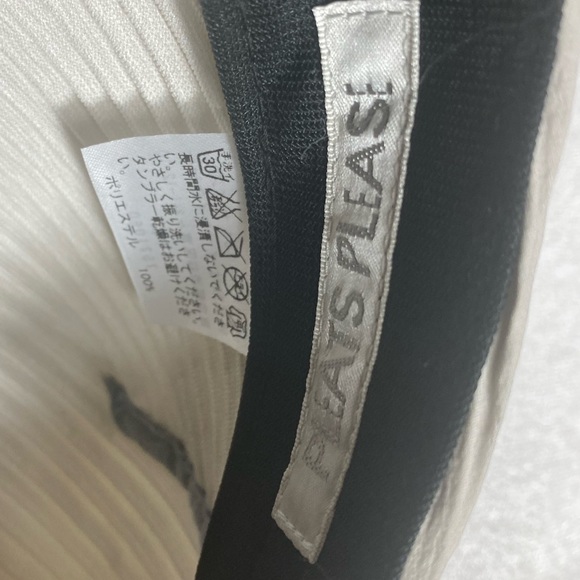 Issey Miyake pleats please cream hat - Picture 6 of 7